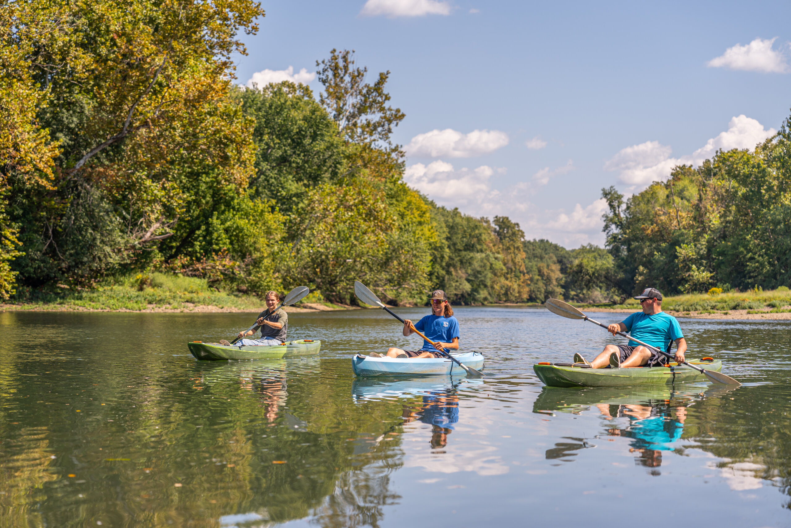 kayaking the lower illinois river at marval resort